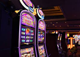 Online slot games interface on a mobile device for Filipino players